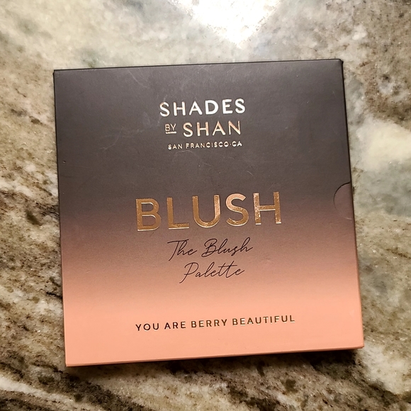 NIB Shades by Shan blush palette - Picture 1 of 4